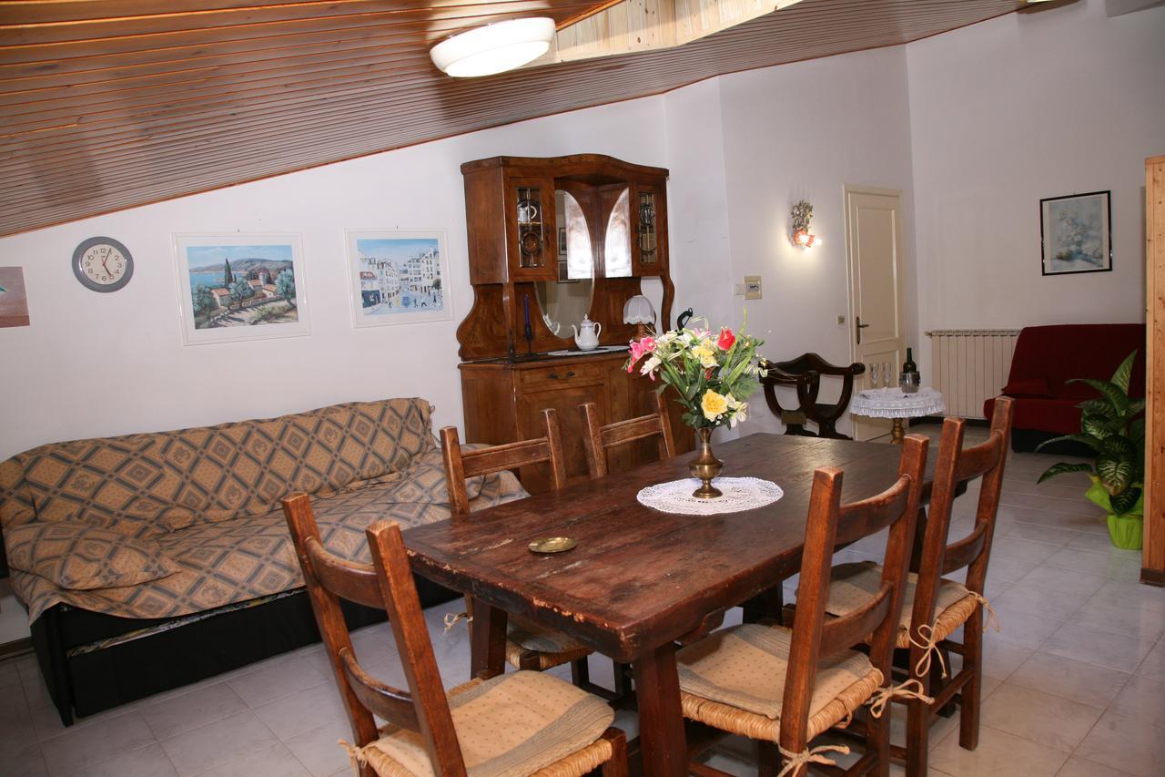 Agriturismo Villa Mozart Nel Verde Gubbio Dış mekan fotoğraf