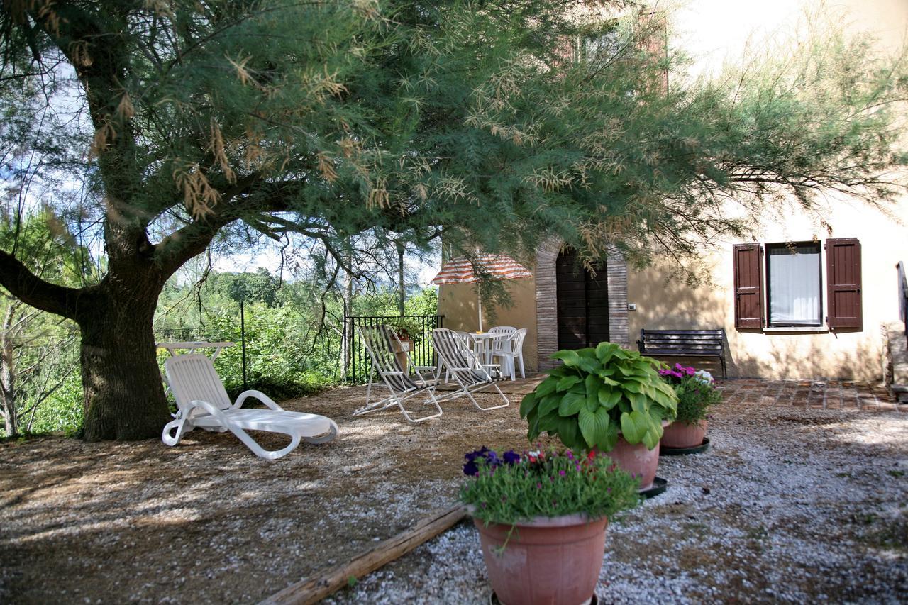 Agriturismo Villa Mozart Nel Verde Gubbio Dış mekan fotoğraf