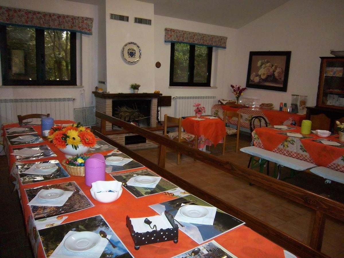 Agriturismo Villa Mozart Nel Verde Gubbio Dış mekan fotoğraf