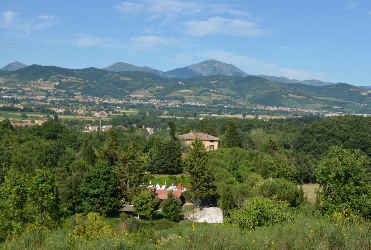 Agriturismo Villa Mozart Nel Verde Gubbio Dış mekan fotoğraf