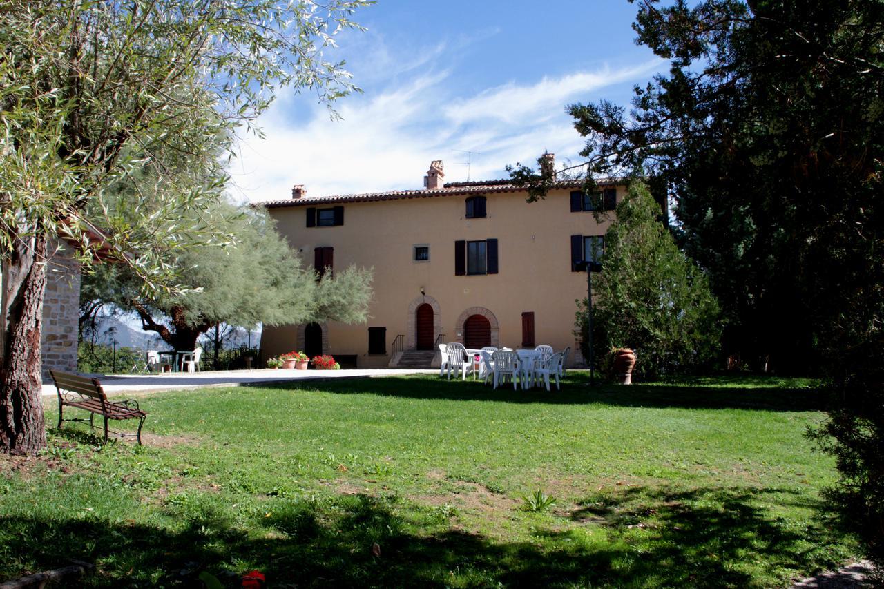 Agriturismo Villa Mozart Nel Verde Gubbio Dış mekan fotoğraf
