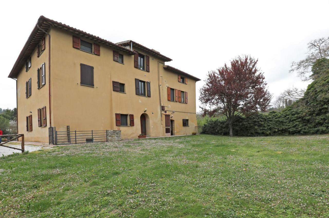 Agriturismo Villa Mozart Nel Verde Gubbio Dış mekan fotoğraf
