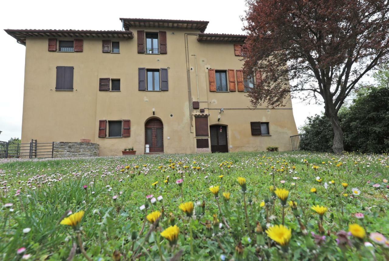 Agriturismo Villa Mozart Nel Verde Gubbio Dış mekan fotoğraf